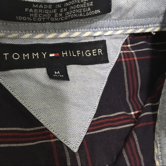 Tommy Hilfiger. Long Sleeve. Medium - Picture 4 of 5
